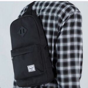 Herchel Supply Co. Crossbody bag HERITAGE Black backpack